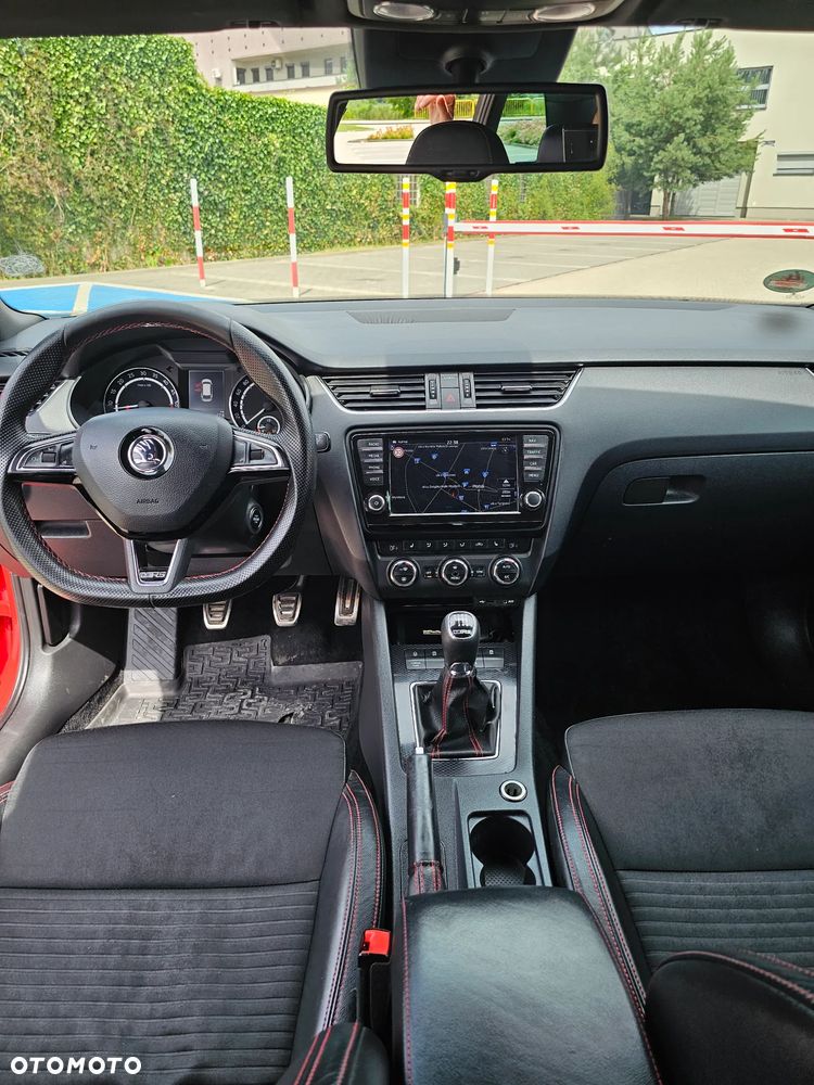 Skoda Octavia 2.0 TDI (Green tec) RS - 17