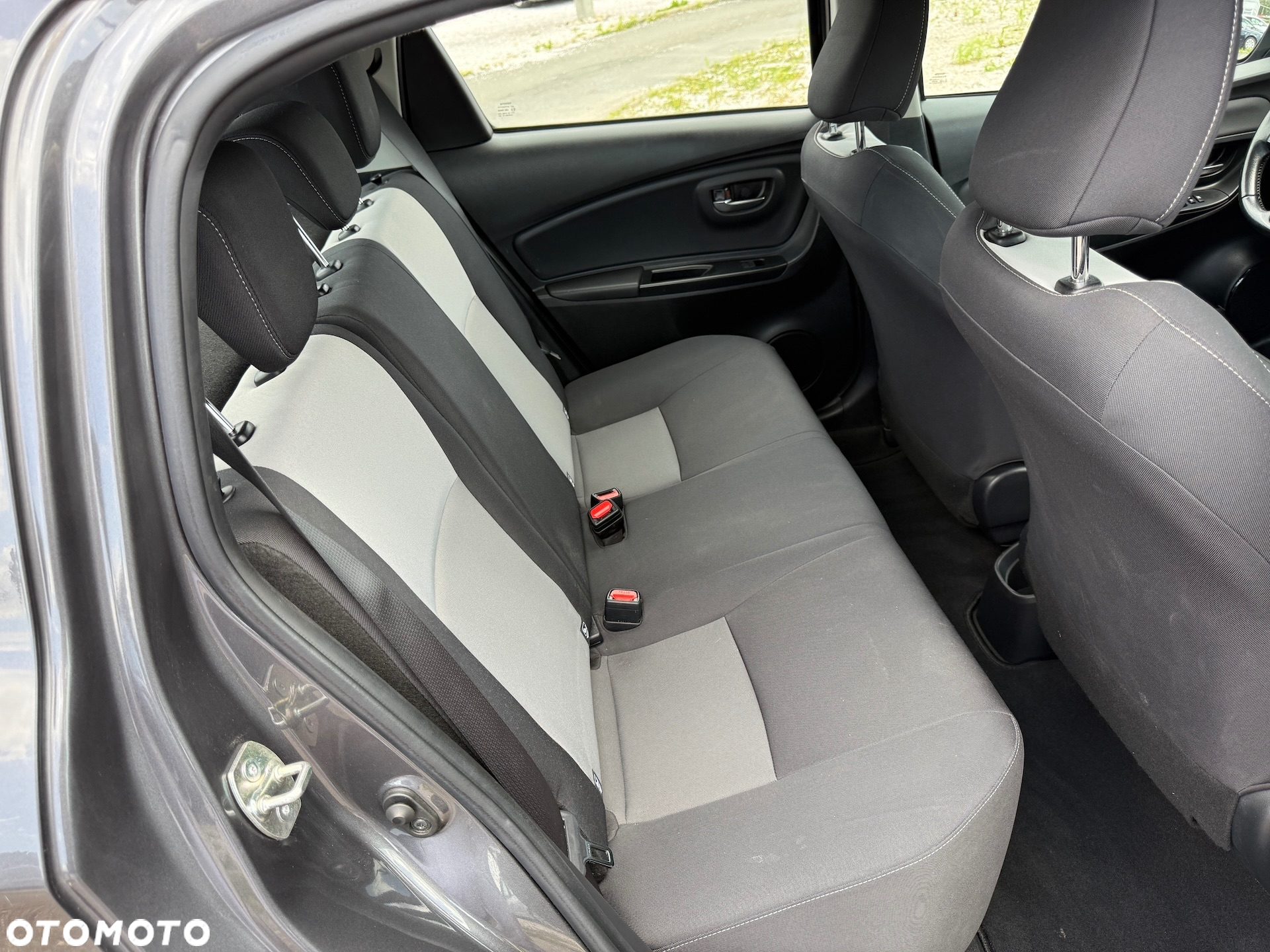Toyota Yaris 1.4 D-4D Prestige - 14