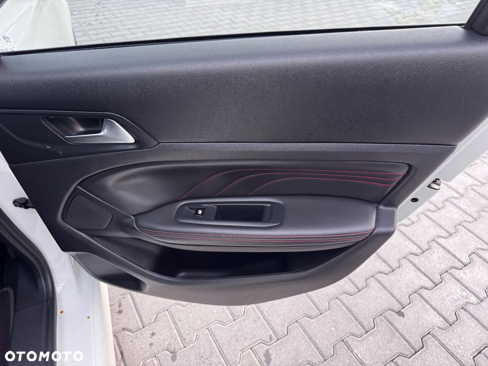 Peugeot 308 BlueHDi FAP 150 EAT6 Stop&Start GT-Line Edition - 26