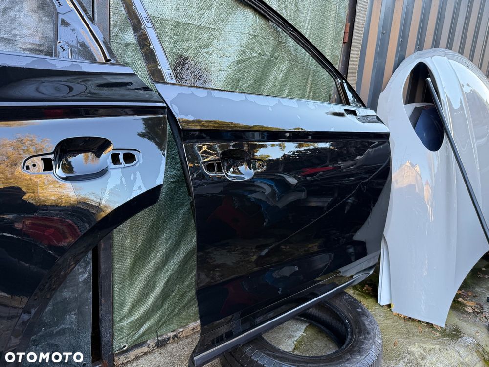 DRZWI LEWE PRZÓD LEWE PRZEDNIE LEWE TYŁ PRAWE PRZÓD AUDI Q5 II FY 80A - 19