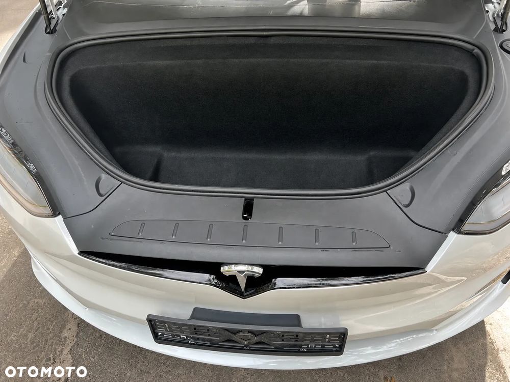 Tesla Model X Long Range - 6