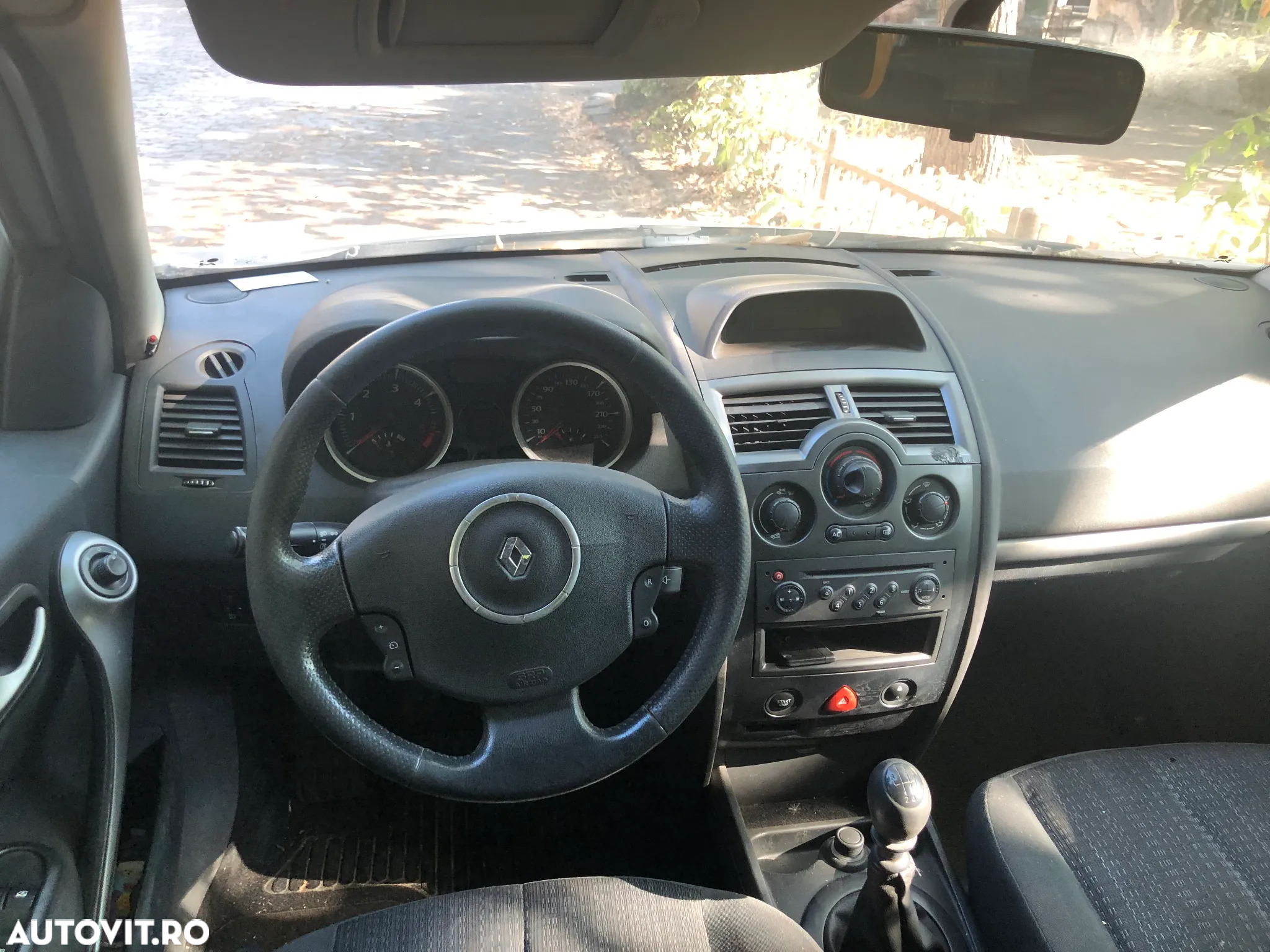 Dezmembrez Renault Megane II facelift gri arigntiu 1.5 dci 2007 - 6
