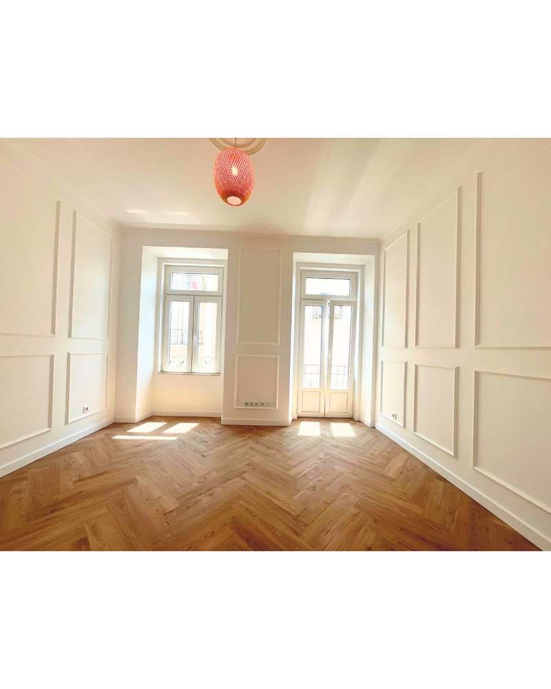 Apartamento T2 renovado para arrendamento, em edifício reabilitado - Grande imagem: 4/27