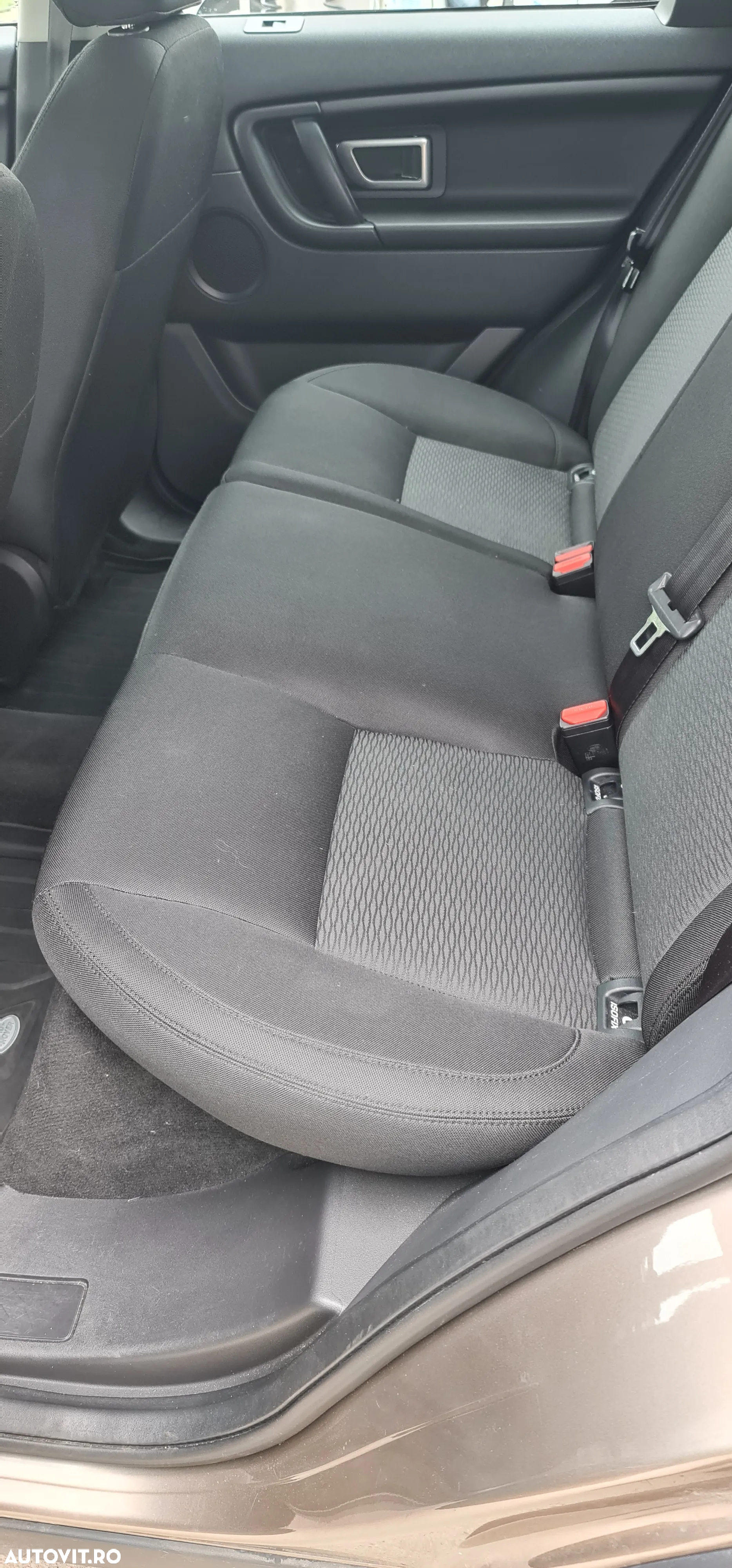 Land Rover Discovery Sport - 18