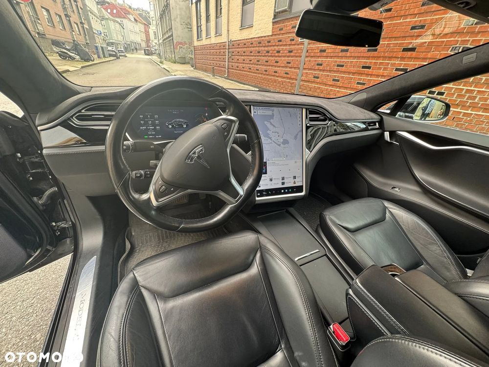 Tesla Model S Long Range Plus - 14