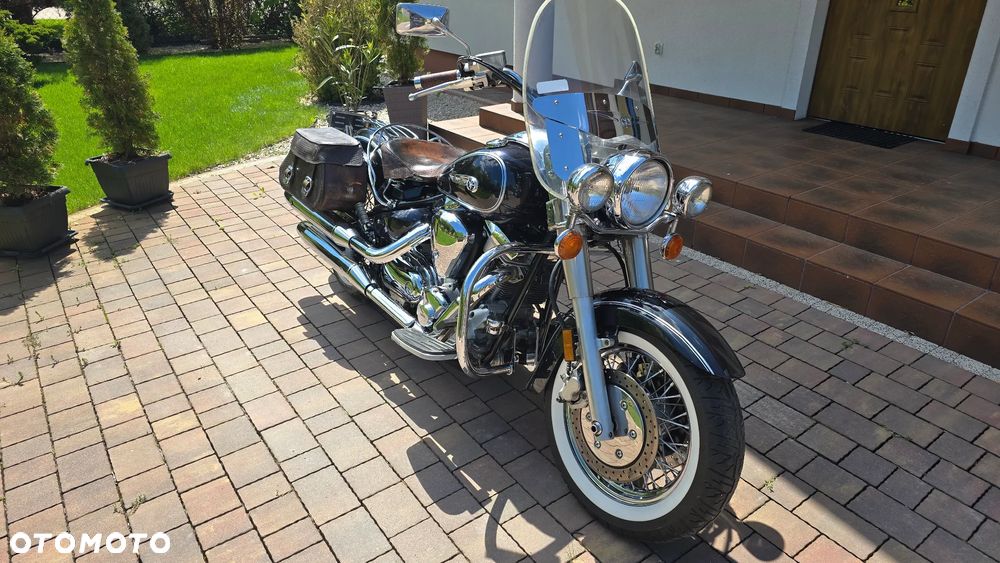 Yamaha Road Star - 2