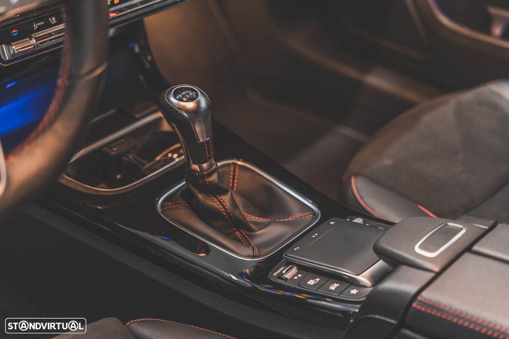 Mercedes-Benz A 160 AMG Line - 9