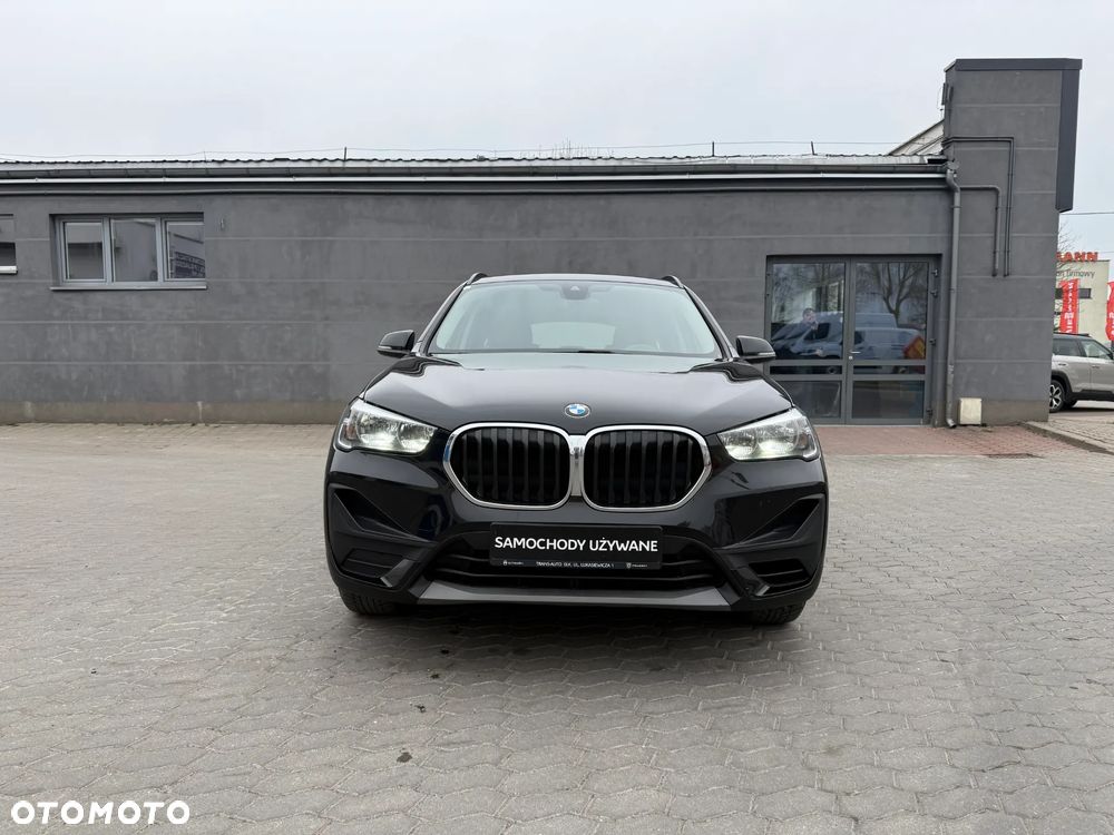 BMW X1 sDrive18i - 1