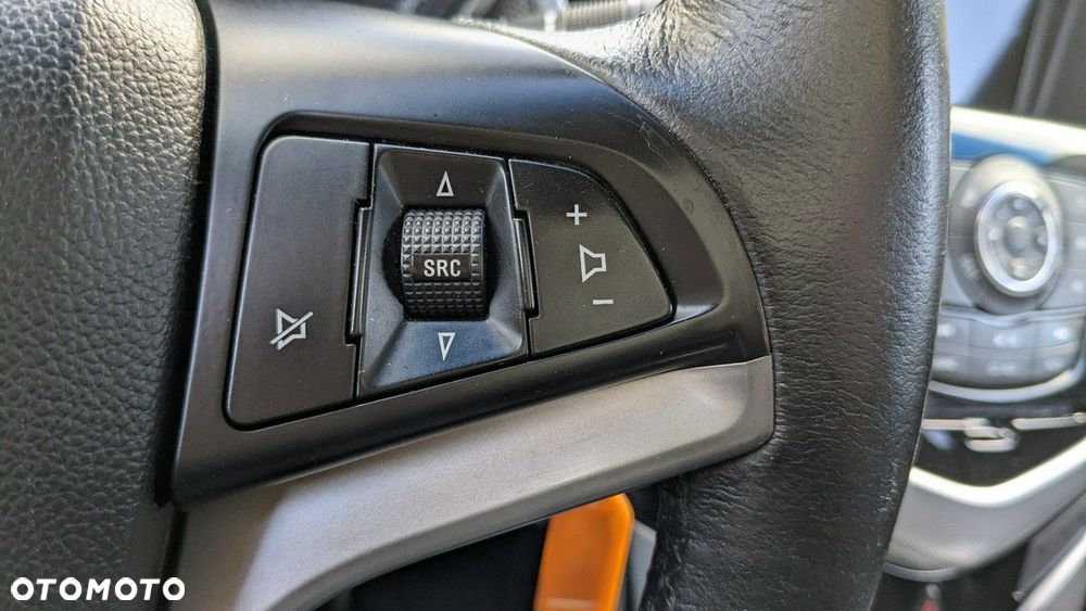 Chevrolet Cruze - 25