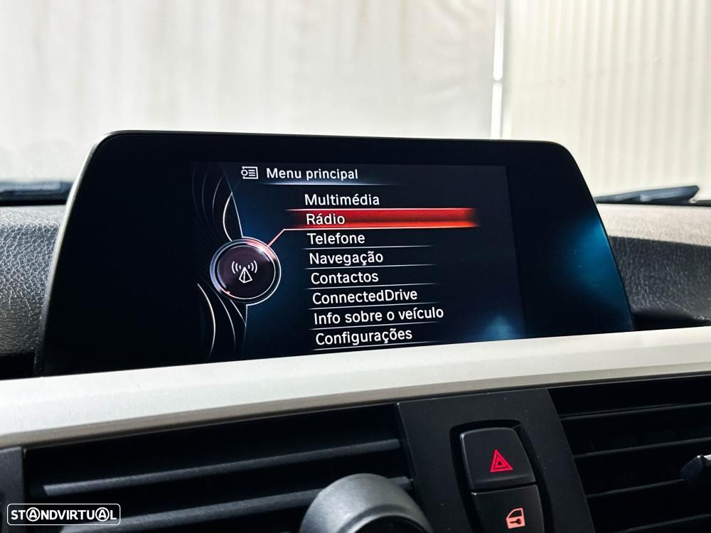 BMW 318 d Line Sport Shadow Auto - 52