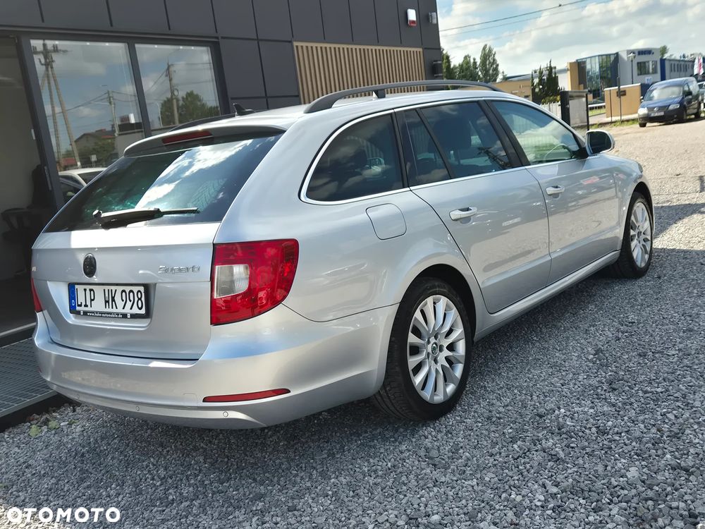 Skoda Superb 2.0 TDI DSG Exclusive - 12