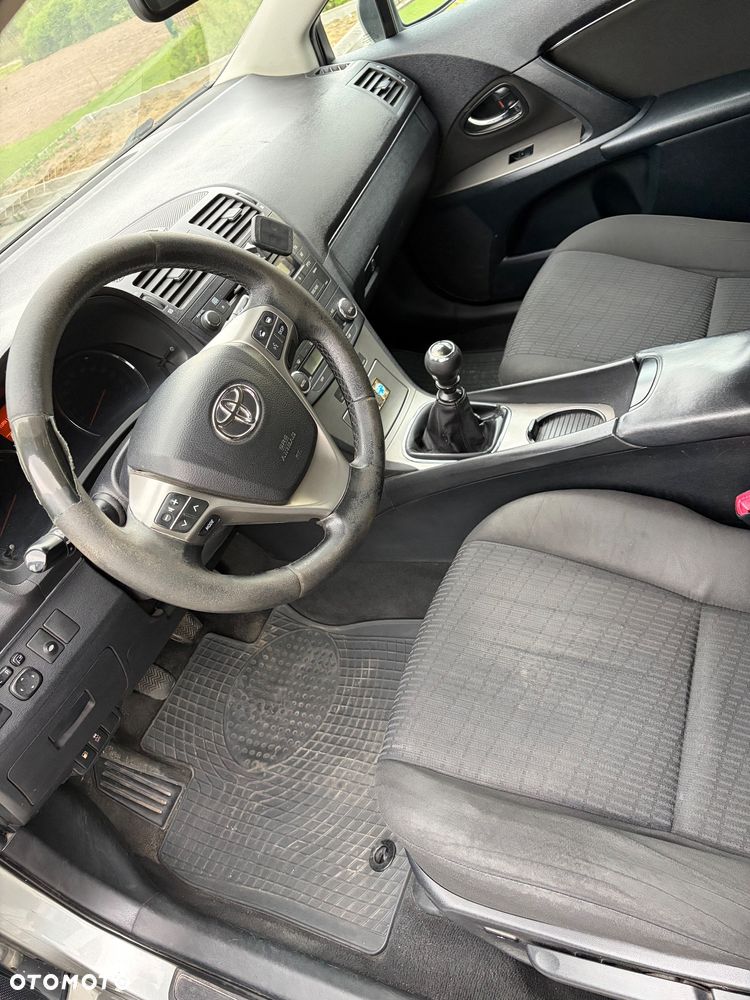 Toyota Avensis 2.0 D-4D Sol+NAVI - 7