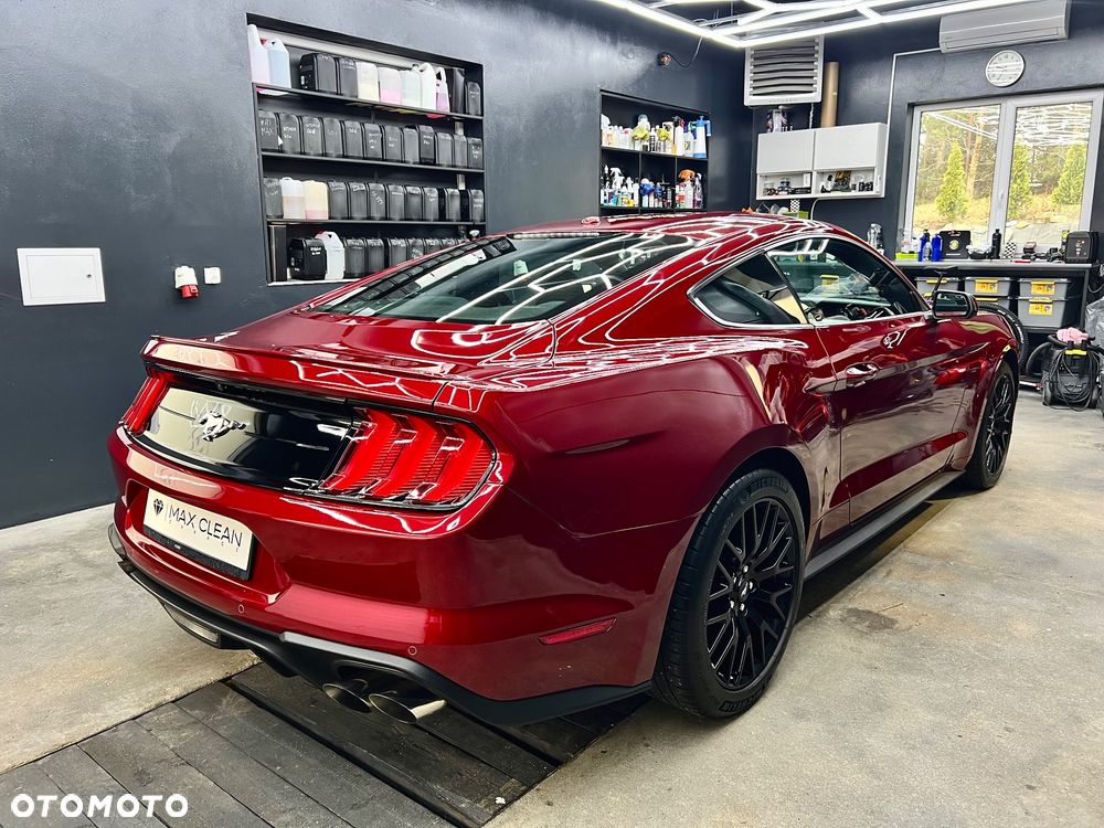 Ford Mustang - 16