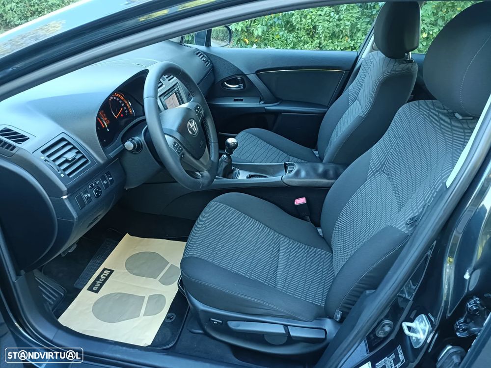 Toyota Avensis SD 2.0 D-4D Sol+GPS - 8
