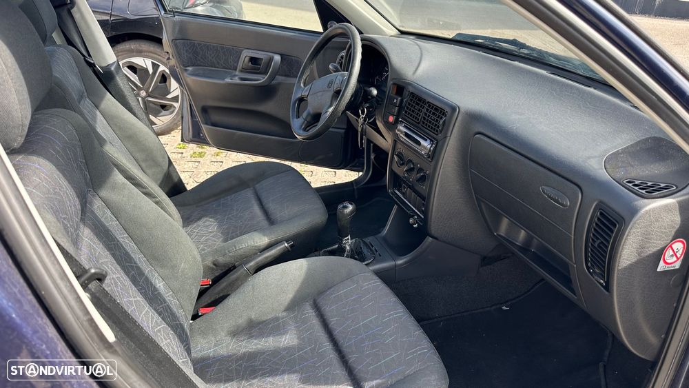 VW Polo 1.4 GL P1 - 11