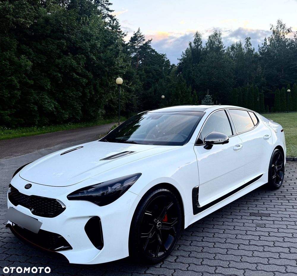 Kia Stinger - 7
