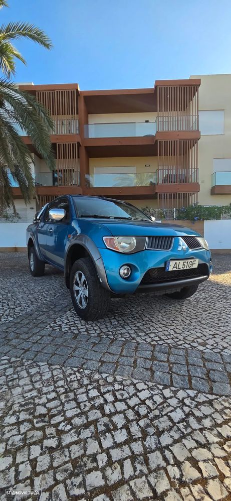 Mitsubishi L200 Pick Up 4x4 Intense Cabine Dupla - 12
