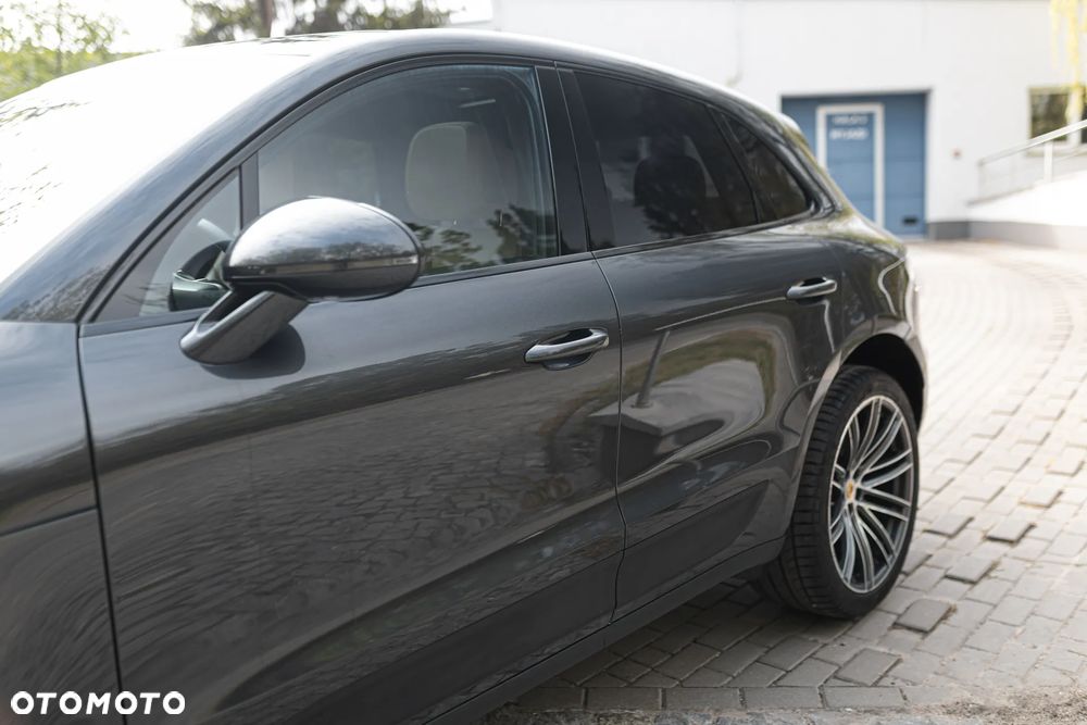 Porsche Macan - 4