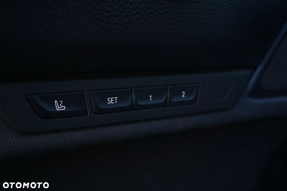 BMW Seria 7 730d xDrive - 16