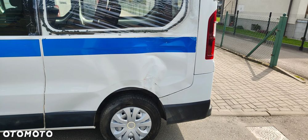 Renault Trafic 2.0 dCi - 19