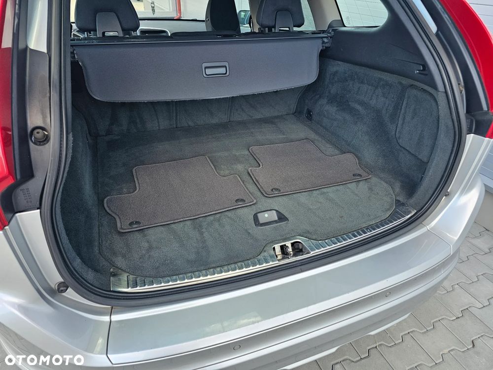 Volvo XC 60 D3 Momentum - 16