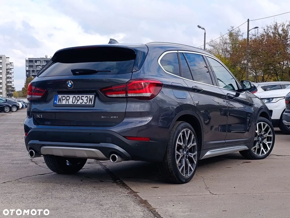 BMW X1 xDrive25i xLine - 31