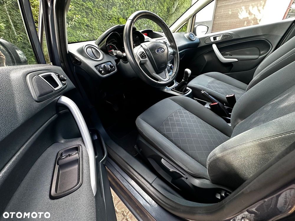 Ford Fiesta 1.25 Ambiente - 27
