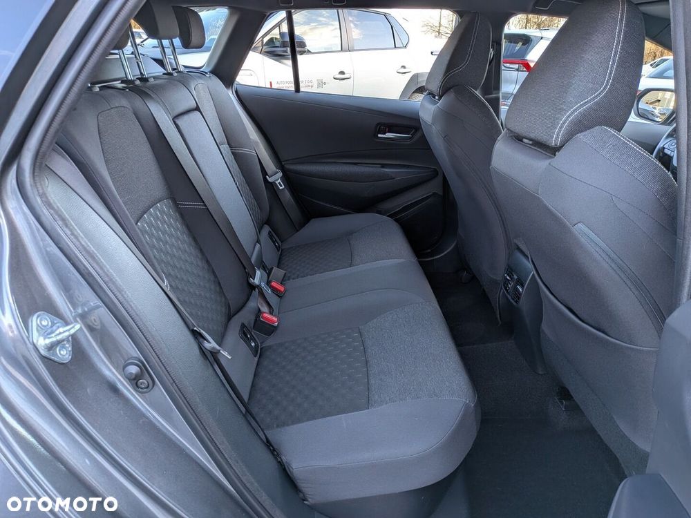 Toyota Corolla 1.8 Hybrid Comfort - 29