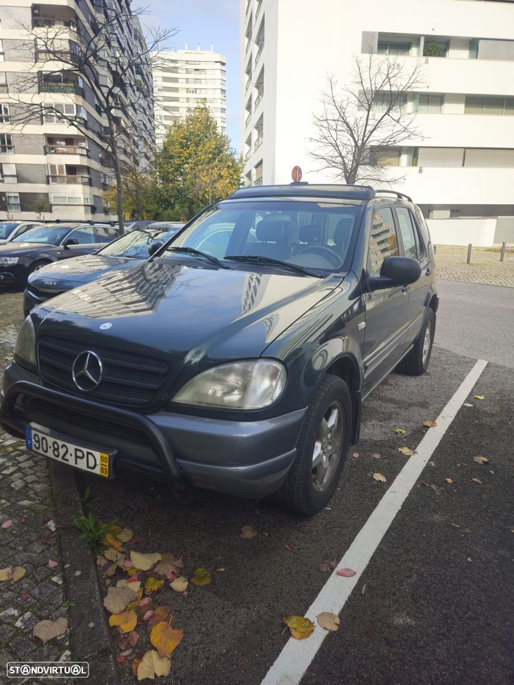 Mercedes-Benz ML 270 - 1