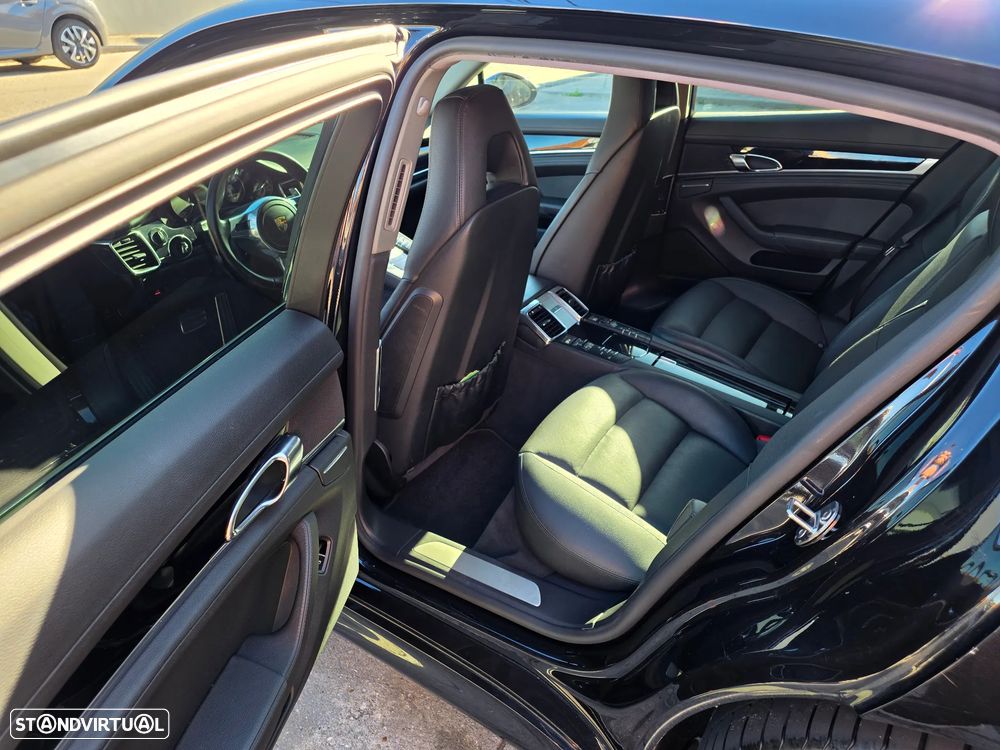 Porsche Panamera 3.0 V6 - 21