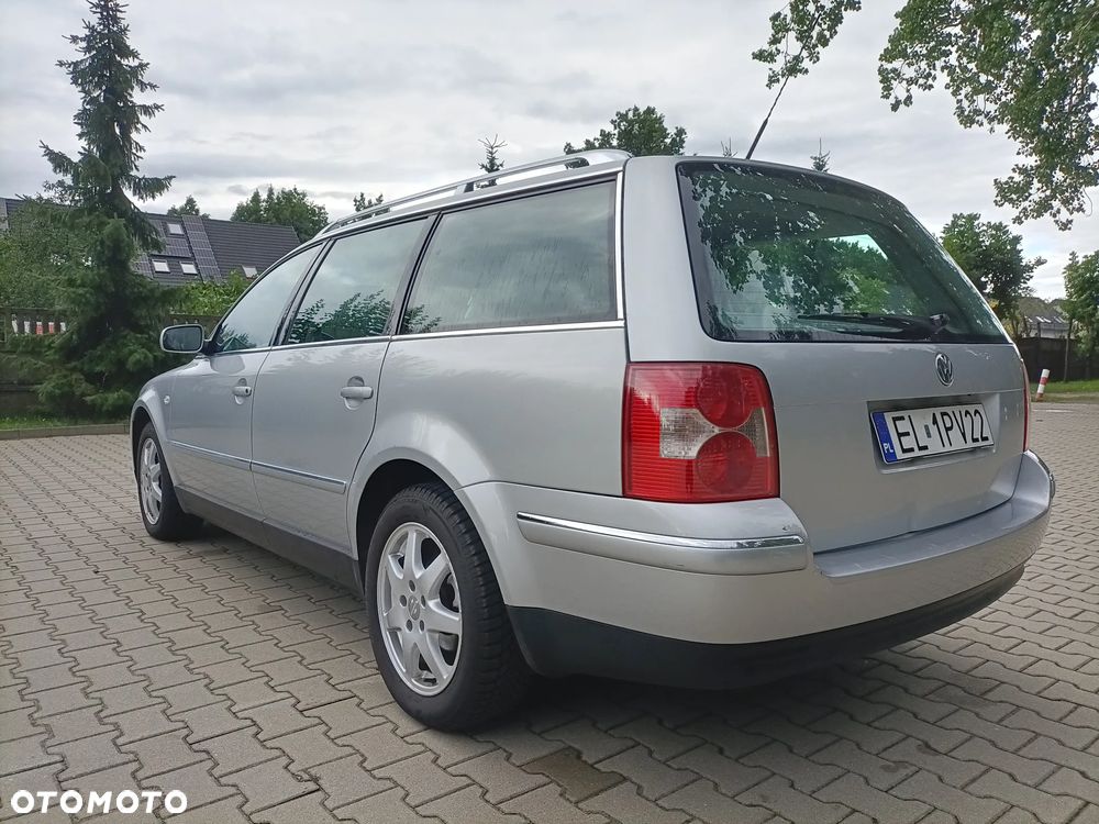Volkswagen Passat - 5