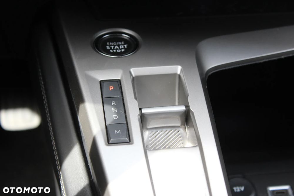 Peugeot 308 1.5 BlueHDi Active S&S EAT6 - 33