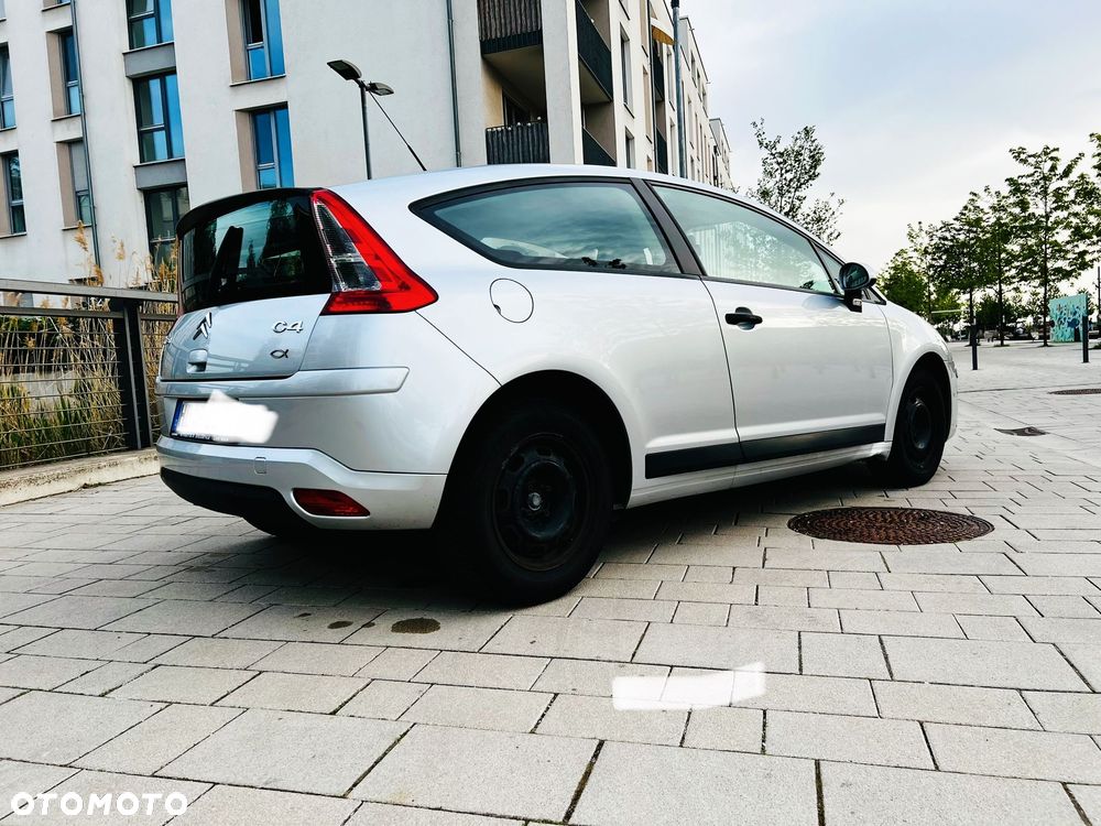 Citroën C4 1.4 16V VTR - 6