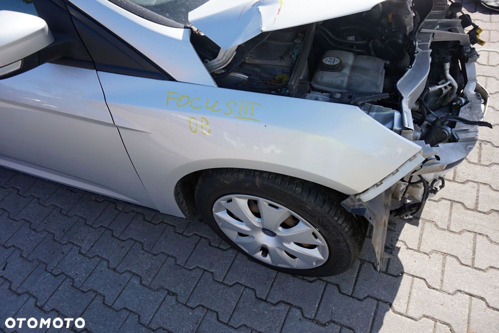 BŁOTNIK PRZEDNI PRAWY FOCUS III MK3 0B OB PBM51-A16008-AG SREBRNY FORD 2010-2014 - 3