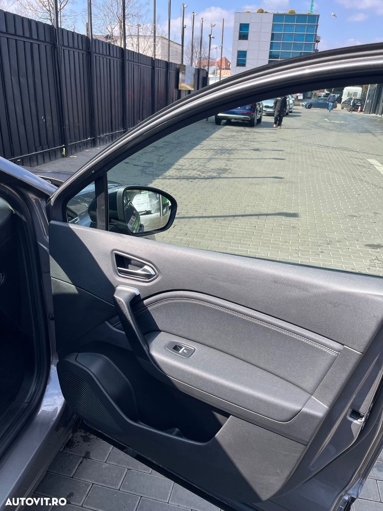 Renault Captur 140 EDC MHEV Techno - 13