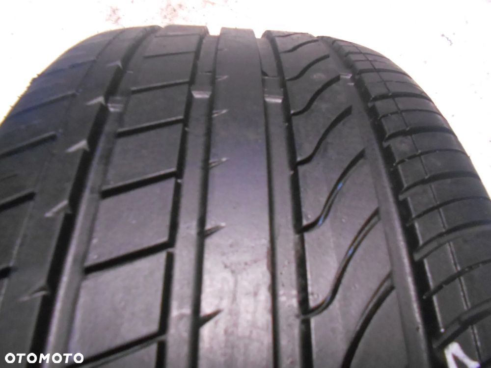 OPONA POJEDYNKA  225/40R18 SUPERIA ECO BLUE UHP DOT 0524 8MM - 2