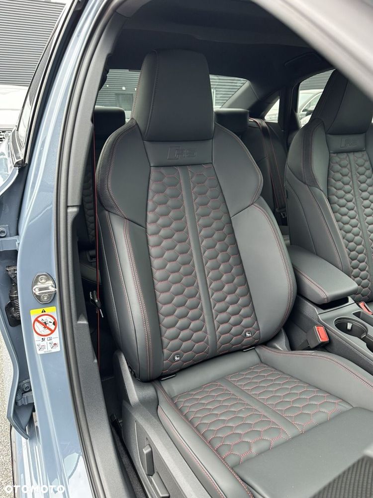 Audi RS3 Limousine - 24