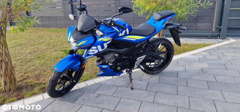 Suzuki GSX - 1
