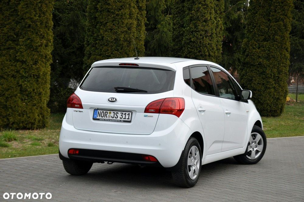 Kia Venga - 7