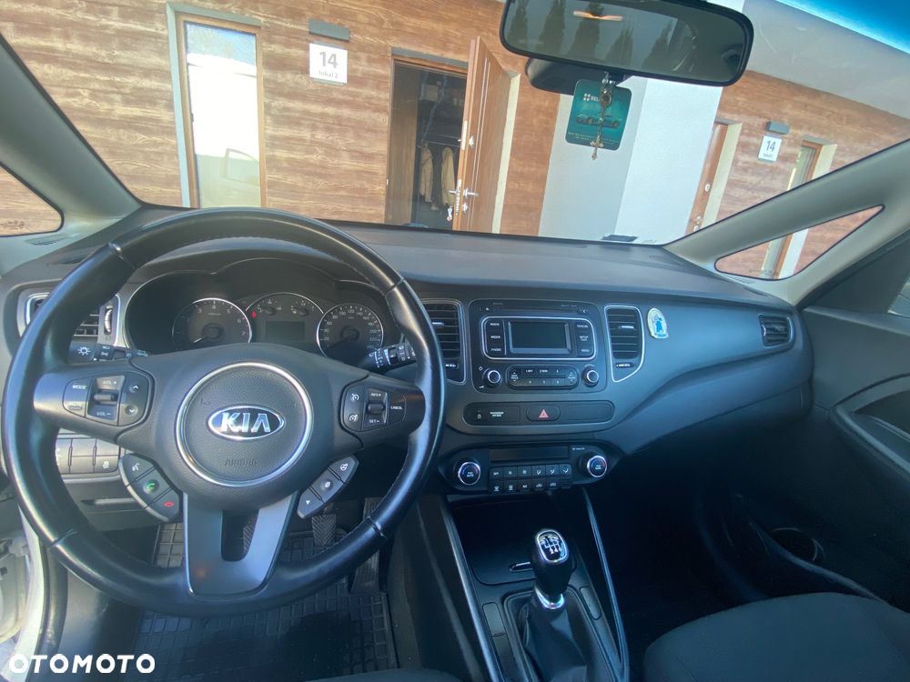 Kia Carens 1.6 GDI M 7os - 10