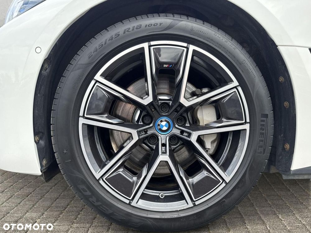 BMW i4 80.7kWh eDrive 40 M Sport - 9