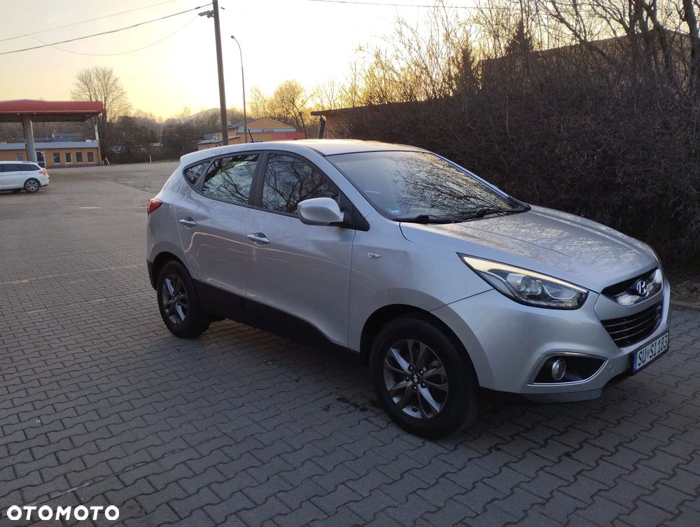 Hyundai ix35 1.6 2WD Fifa World Cup Edition - 9