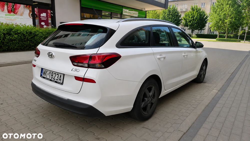 Hyundai i30 1.6 CRDi Comfort - 3