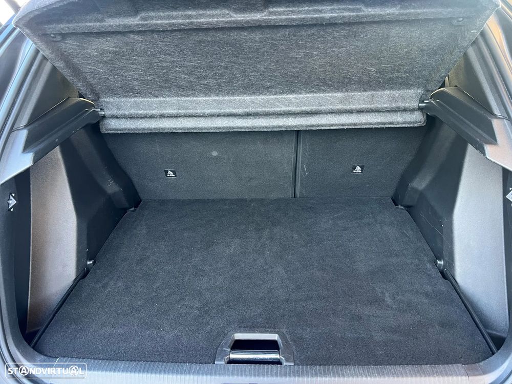 Peugeot 2008 PureTech 130 EAT8 Allure - 42