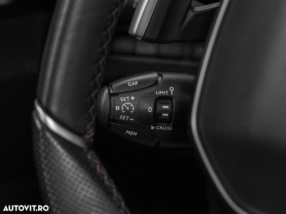 Peugeot 3008 - 17