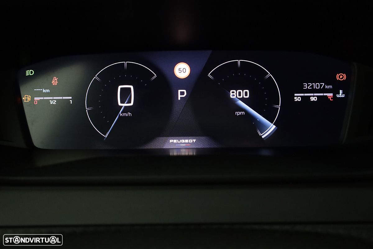 Peugeot 2008 1.2 PureTech Allure EAT8 - 16