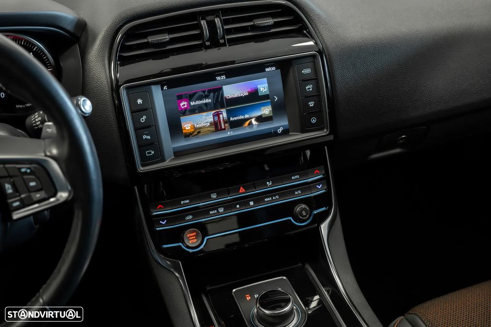 Jaguar XE 2.0 D R-Sport Aut. - 13