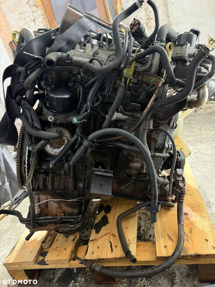 SILNIK NAVARA D40 PATHFINDER R51 2.5 DCI 07 R komplet aluminiowa pokrywa - 4