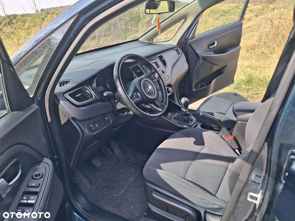 Kia Carens 1.7 CRDi 115 Dream-Team Edition - 10