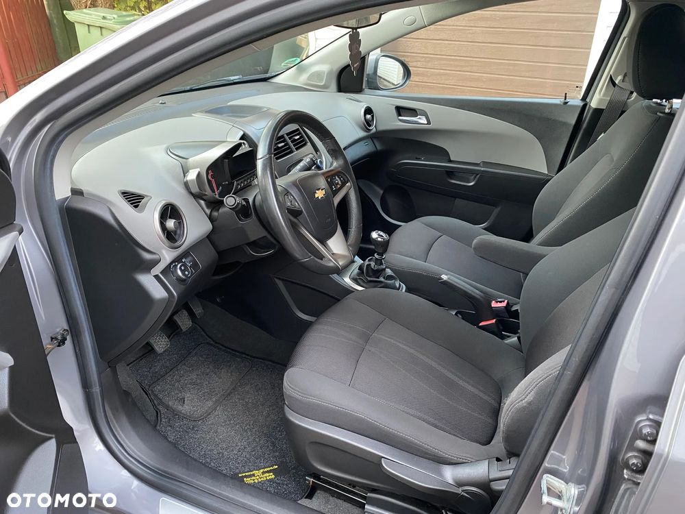 Chevrolet Aveo 1.6 LTZ S/S - 6